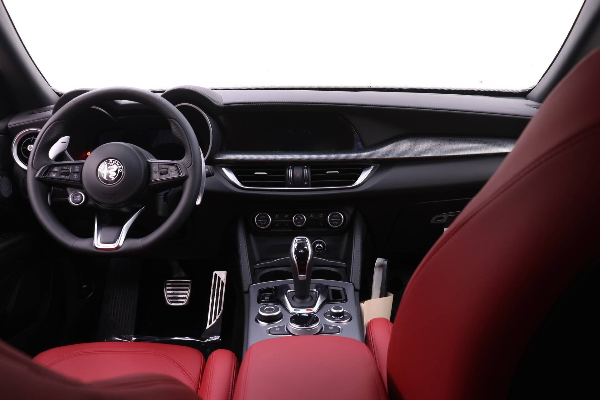 New 2026 Alfa Romeo Stelvio Sprint AWD/4WD image 8