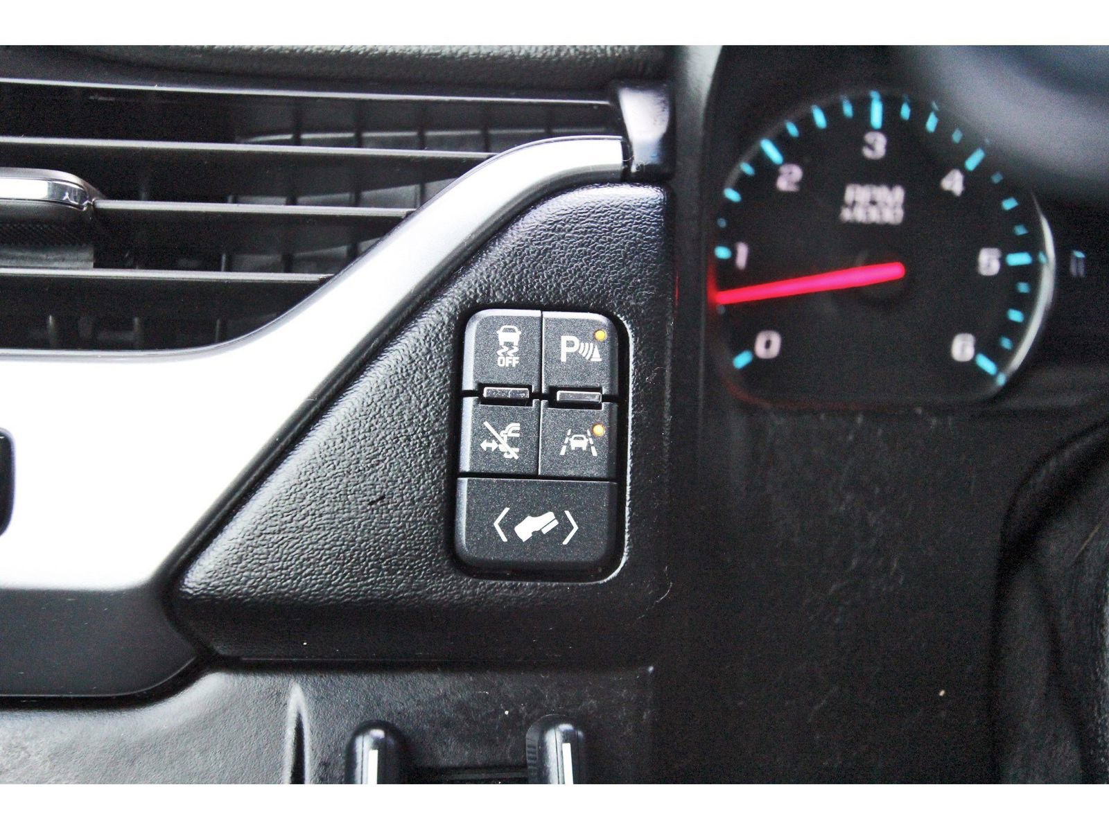 Used 2020 Chevrolet Tahoe Premier w/ Premier Plus Edition image 19