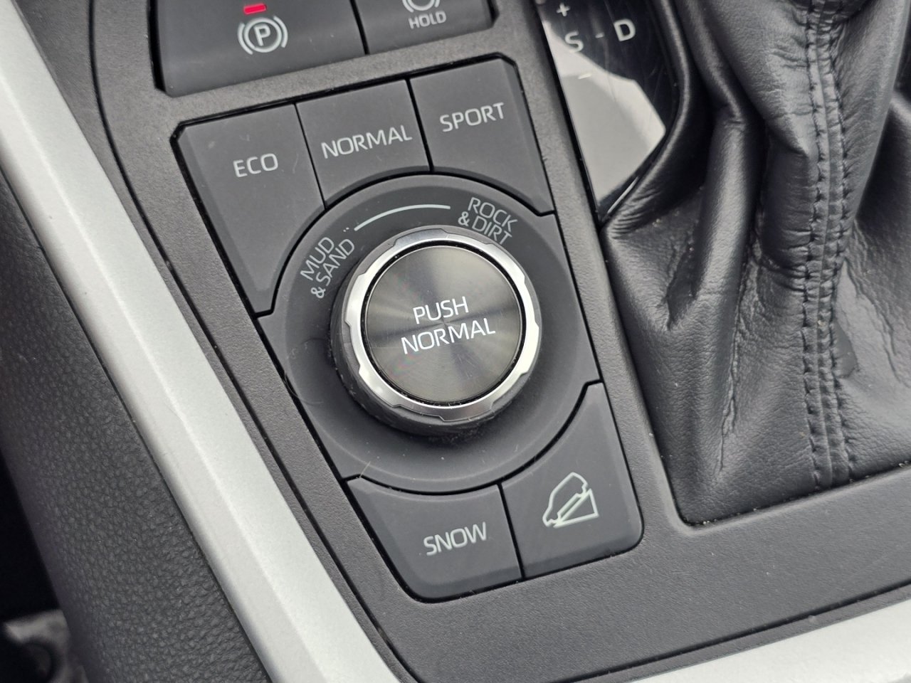 Certified 2023 Toyota RAV4 Adventure AWD/4WD image 7