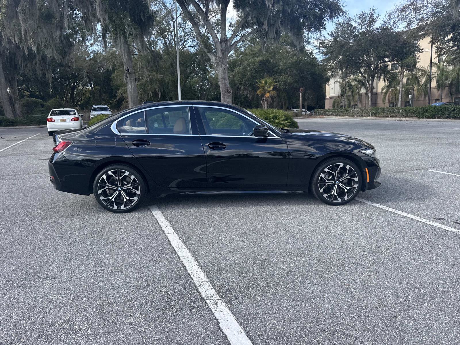 Certified 2025 BMW 330i 330i w/ Convenience Package image 3