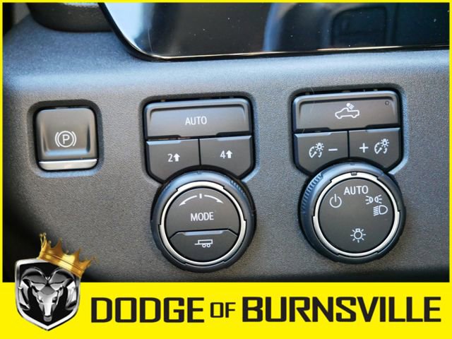 Used 2022 Chevrolet Silverado 1500 LT image 23