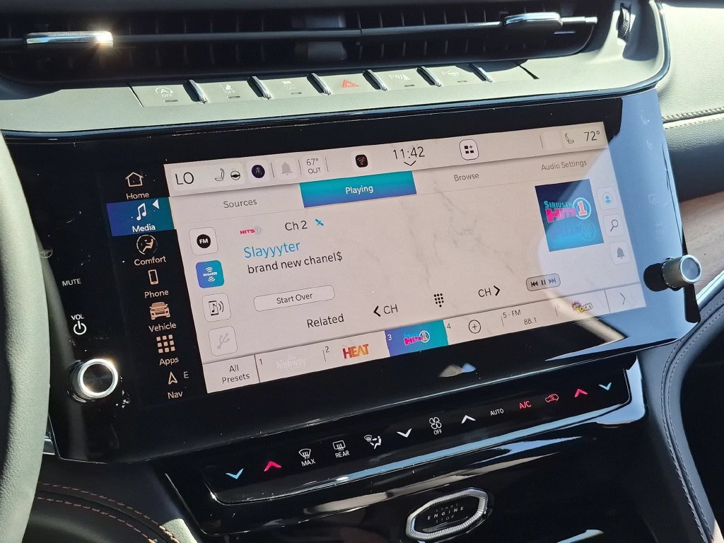 New 2027 Jeep Grand Cherokee Summit AWD/4WD image 22