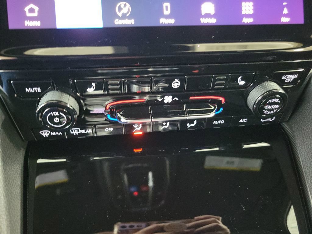 New 2025 Jeep Grand Cherokee L Limited image 28