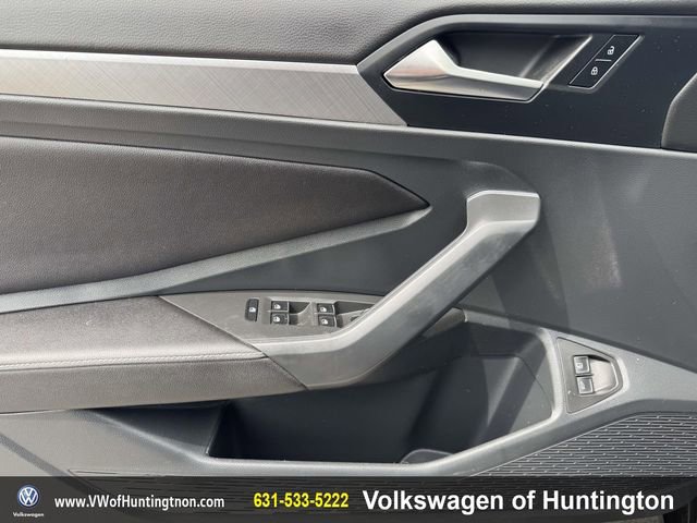 Certified 2023 Volkswagen Jetta SE w/ Panoramic Sunroof Package FWD image 15