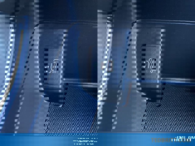 Certified 2025 Ford F150 XLT w/ Equipment Group 302A MID image 37