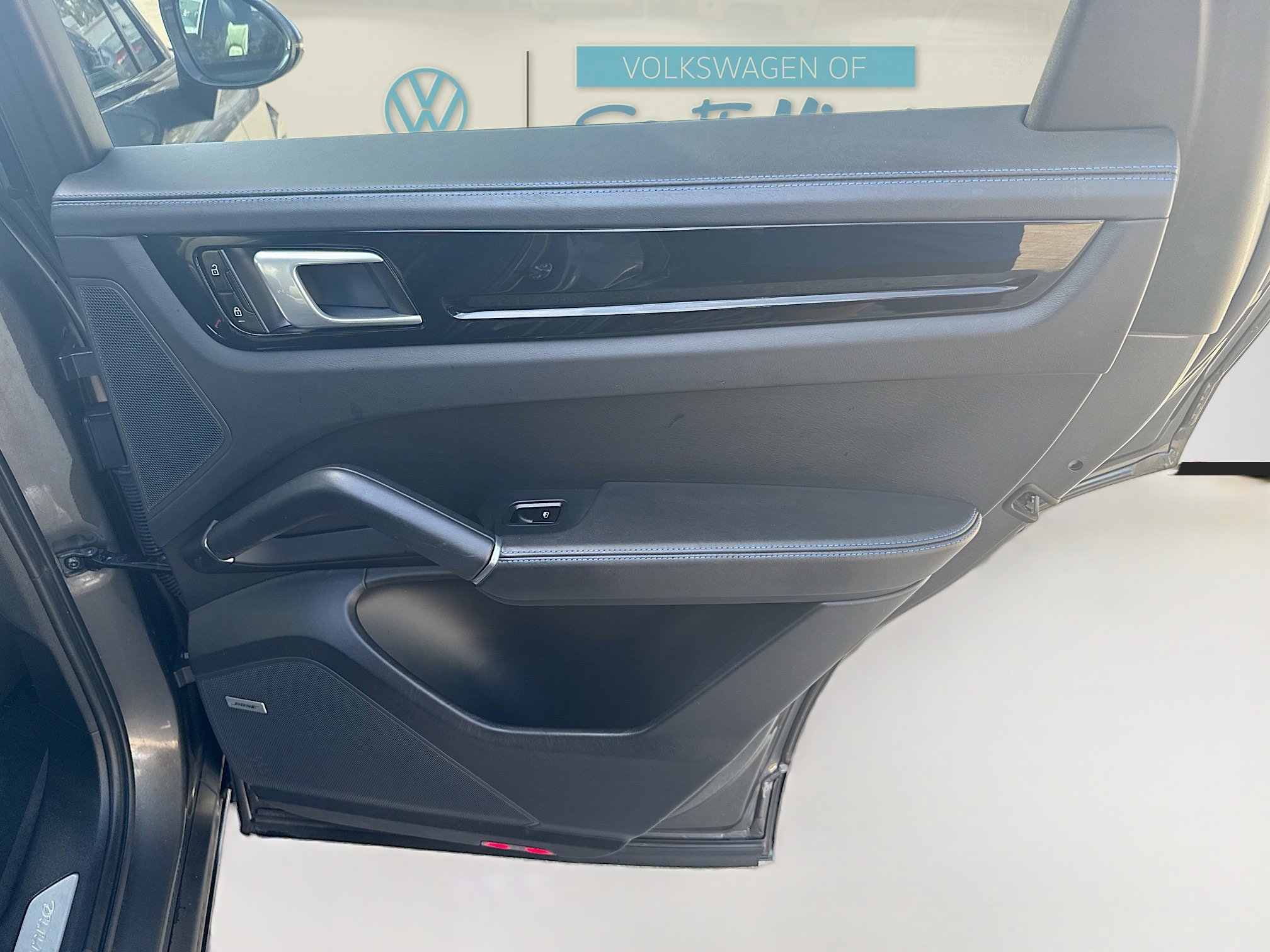 Used 2021 Porsche Cayenne S image 31