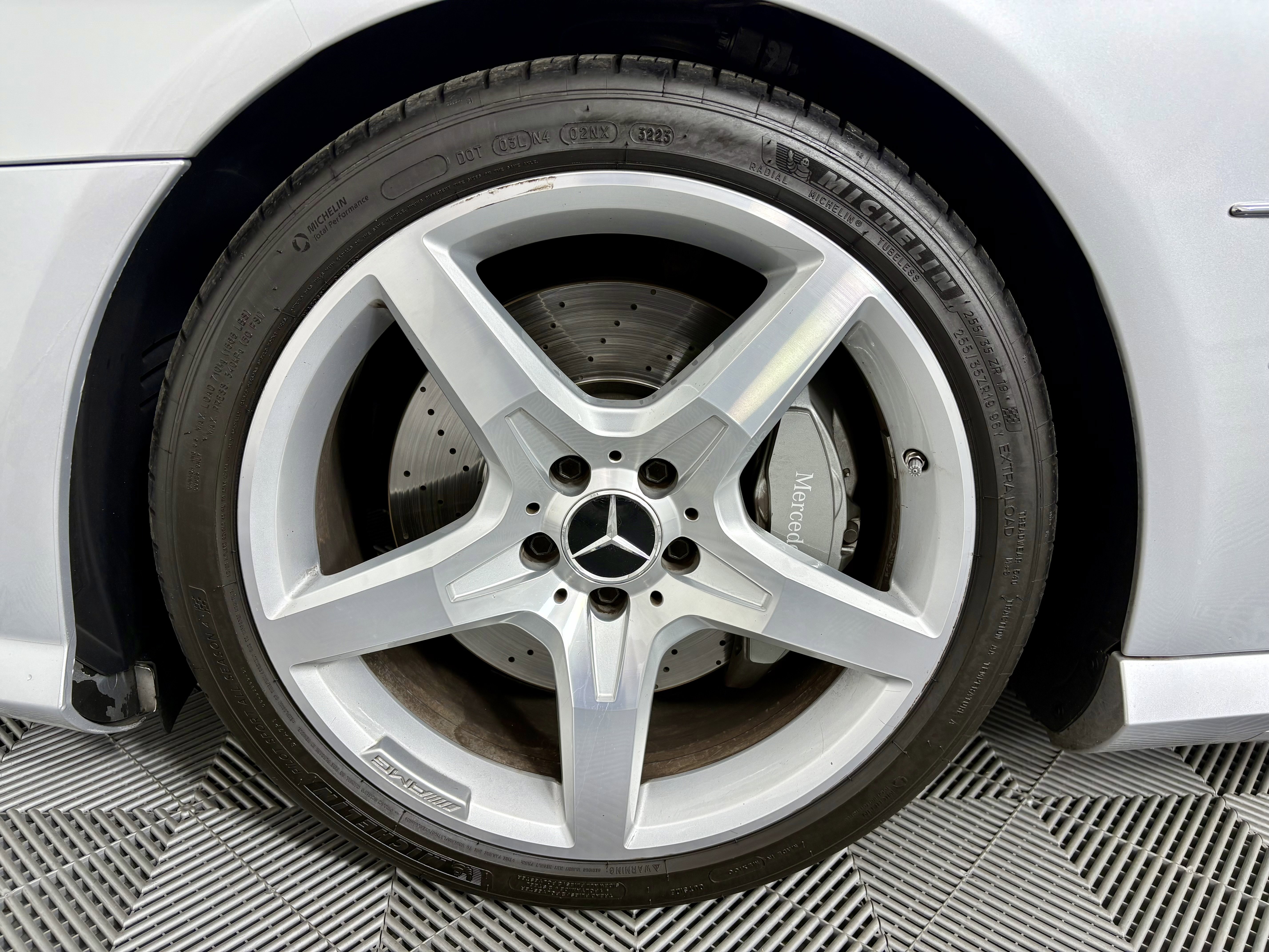 Used 2013 Mercedes-Benz SL 550 image 9