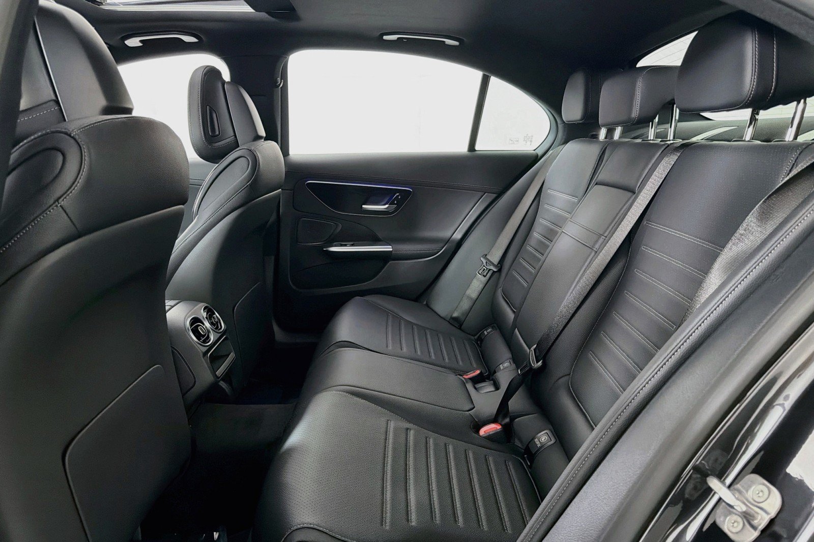 New 2026 Mercedes-Benz C 300 Sedan image 7