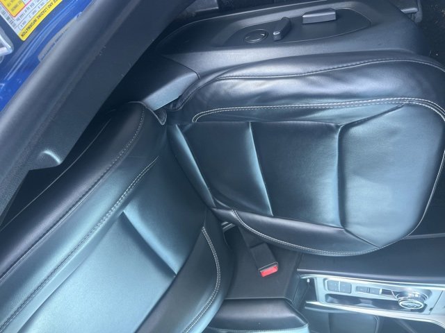 Used 2021 Ford Explorer XLT w/ Equipment Group 202A image 7