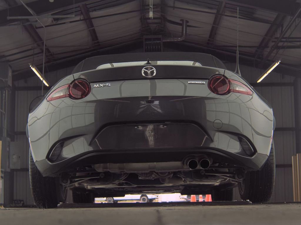 Used 2022 MAZDA MX-5 Miata Grand Touring RWD image 6