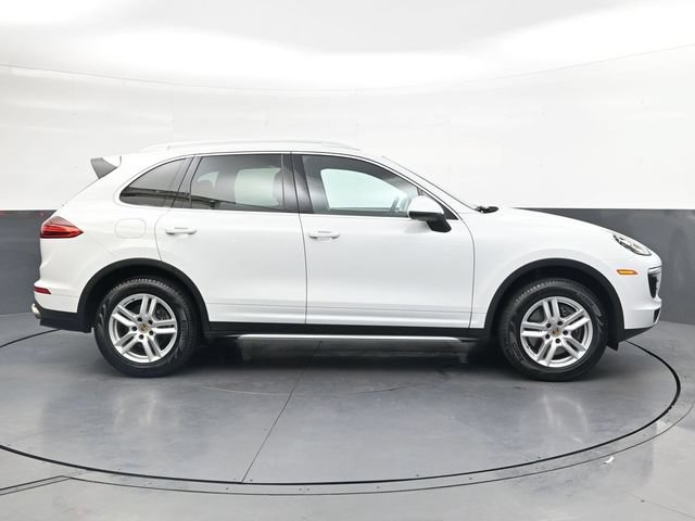 Used 2017 Porsche Cayenne Platinum Edition AWD/4WD image 3