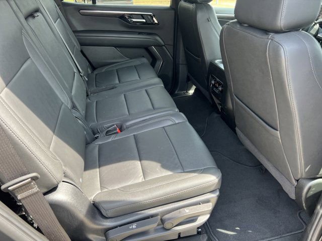 Used 2025 Chevrolet Tahoe LT image 16