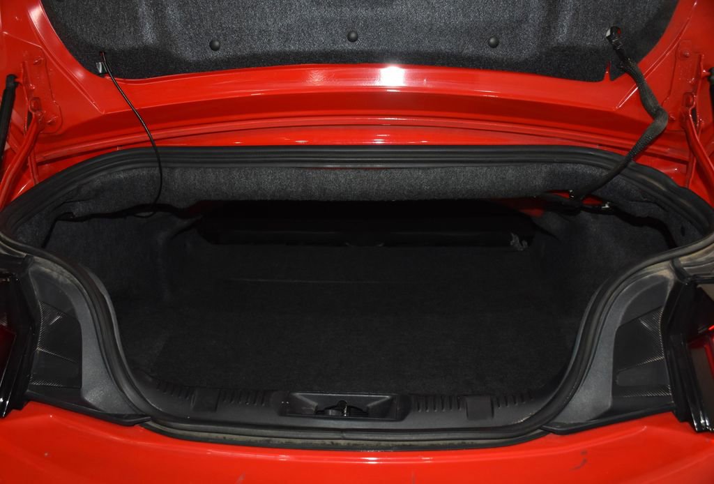 Used 2024 Ford Mustang Convertible image 33