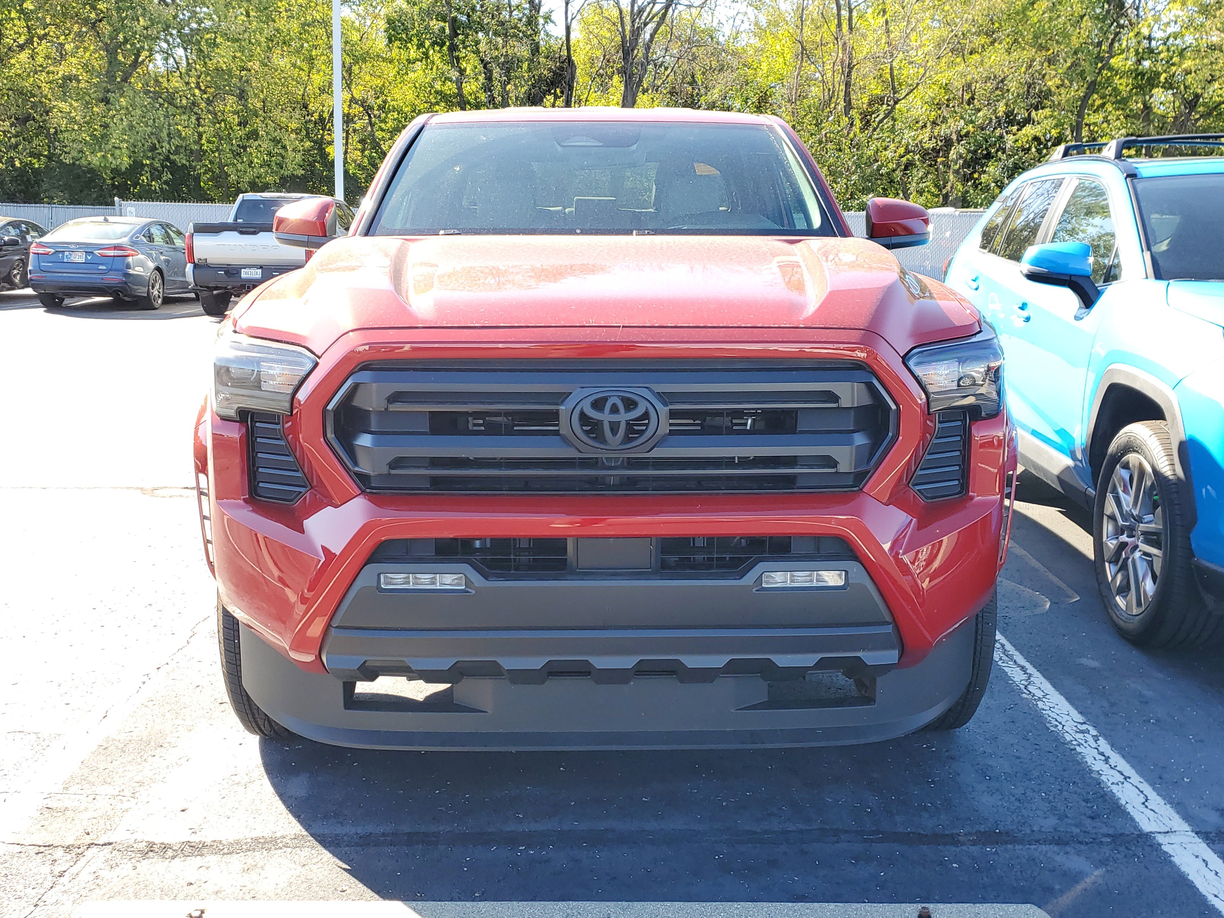 Certified 2025 Toyota Tacoma SR5 image 2