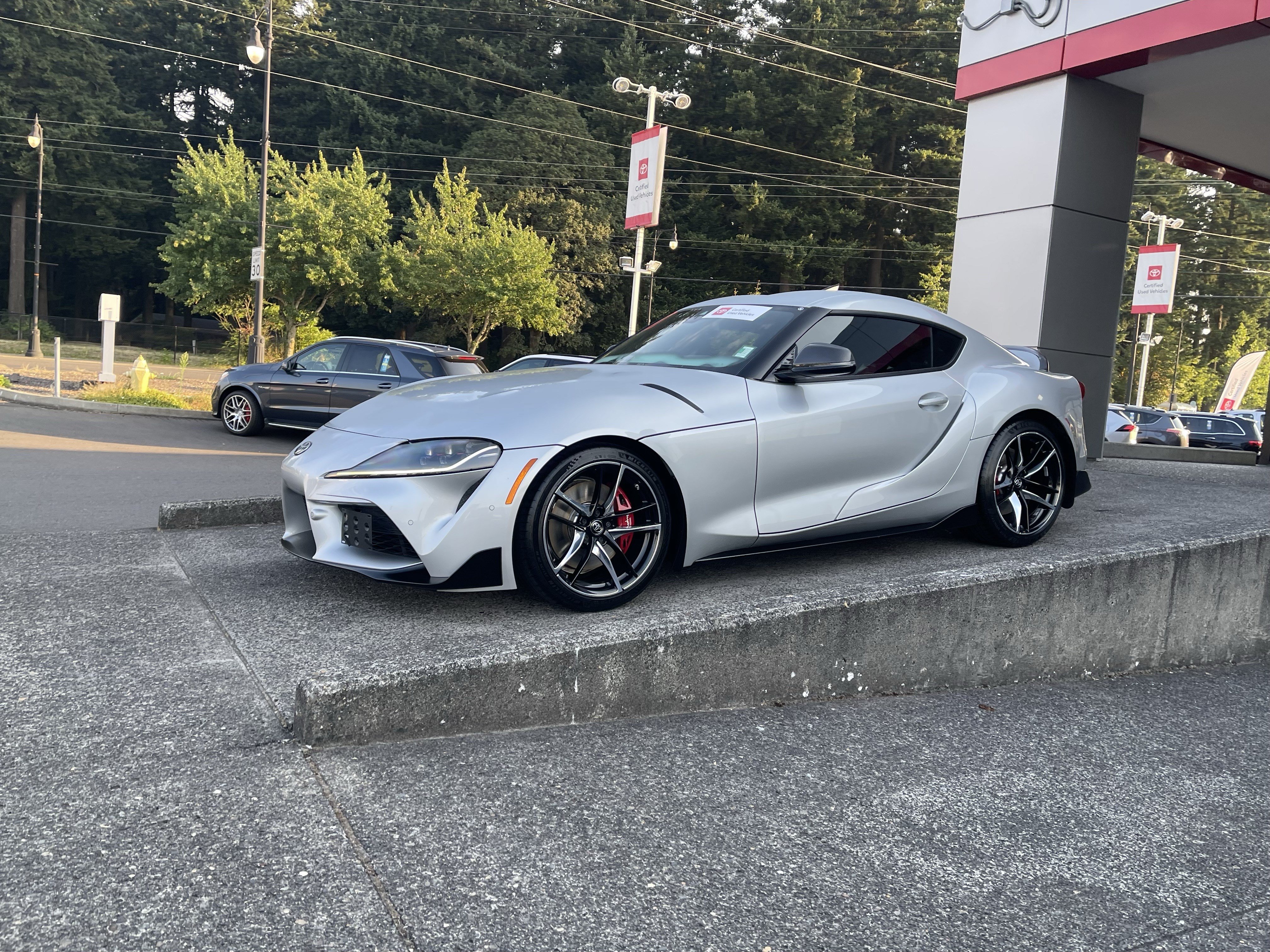 Certified 2021 Toyota Supra Premium w/ Driver Assist Package RWD image 4