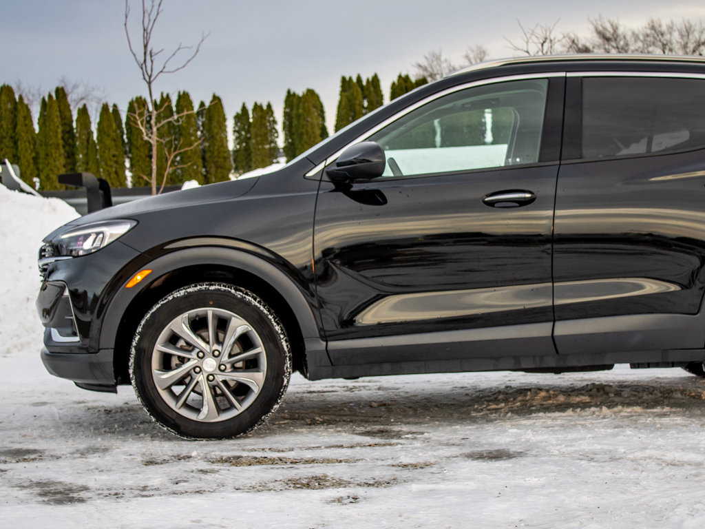 Used 2022 Buick Encore GX Essence w/ Experience Buick Package image 35