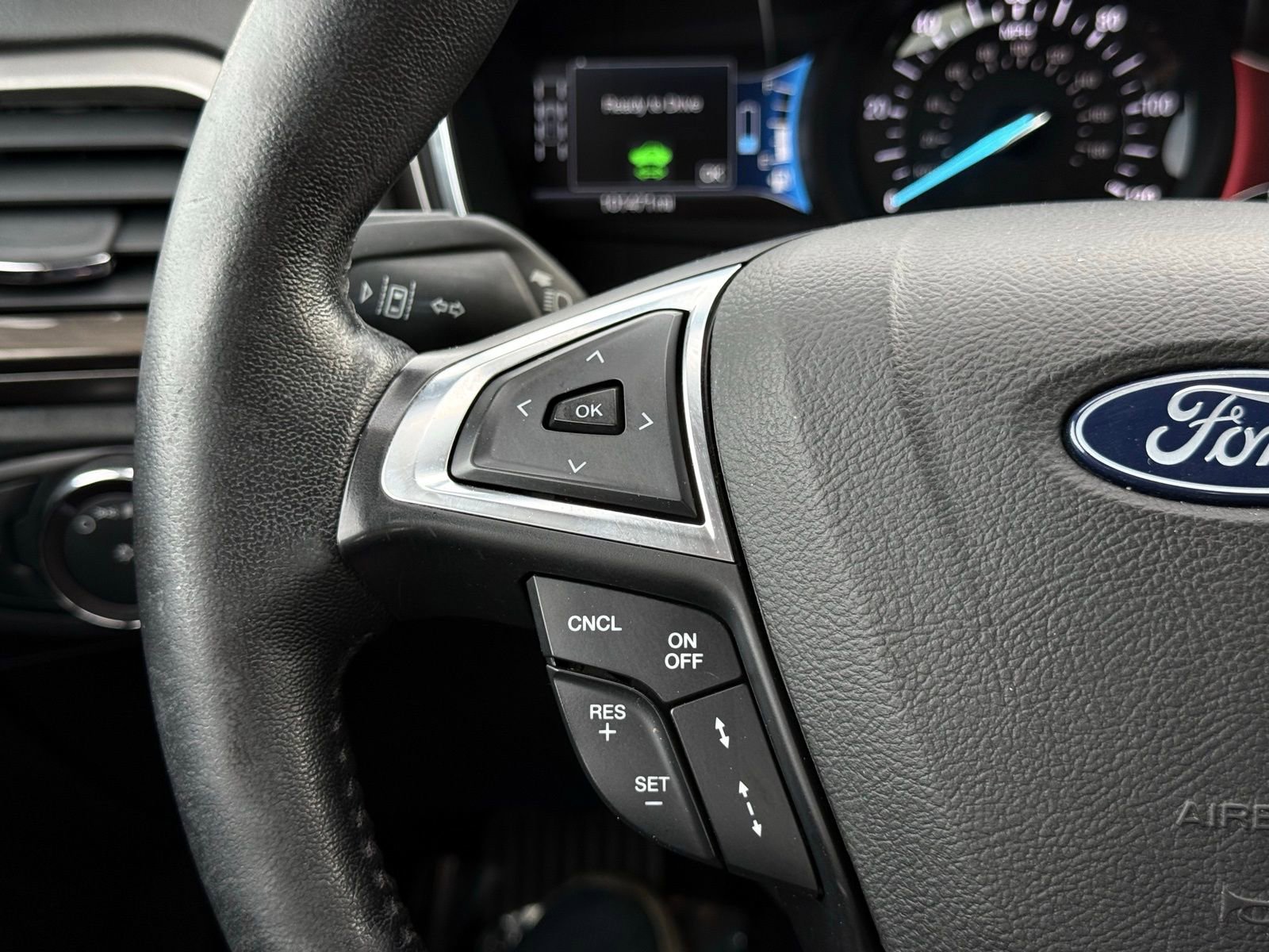Used 2018 Ford Fusion SE w/ Equipment Group 602A FWD image 26