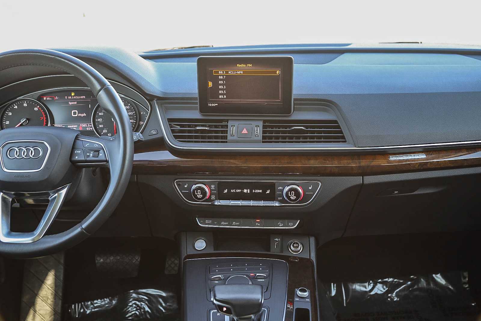 Used 2020 Audi Q5 2.0T Premium w/ Convenience Package image 12