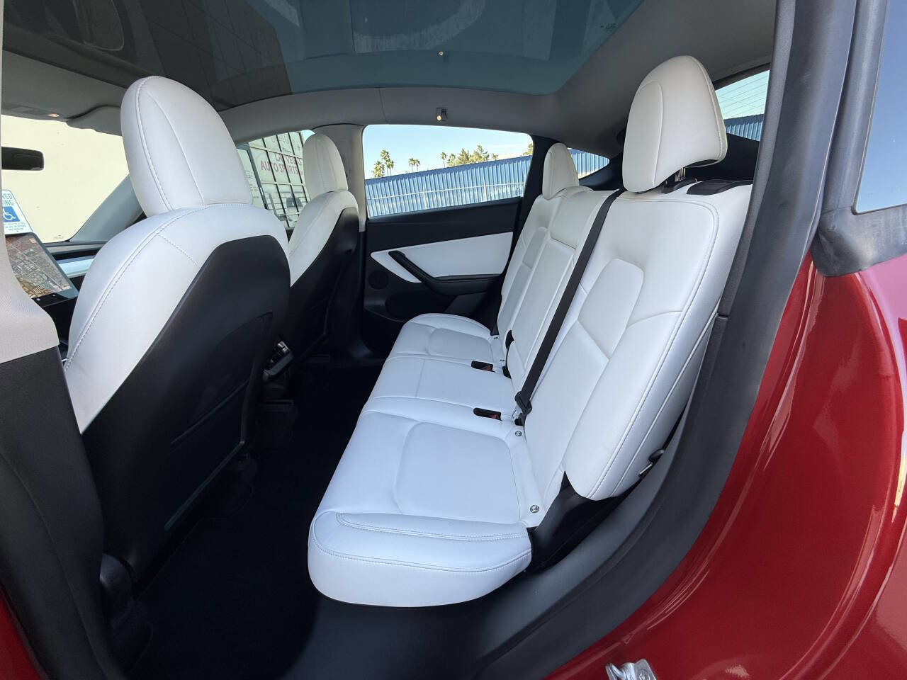 Used 2021 Tesla Model Y Long Range AWD/4WD image 27