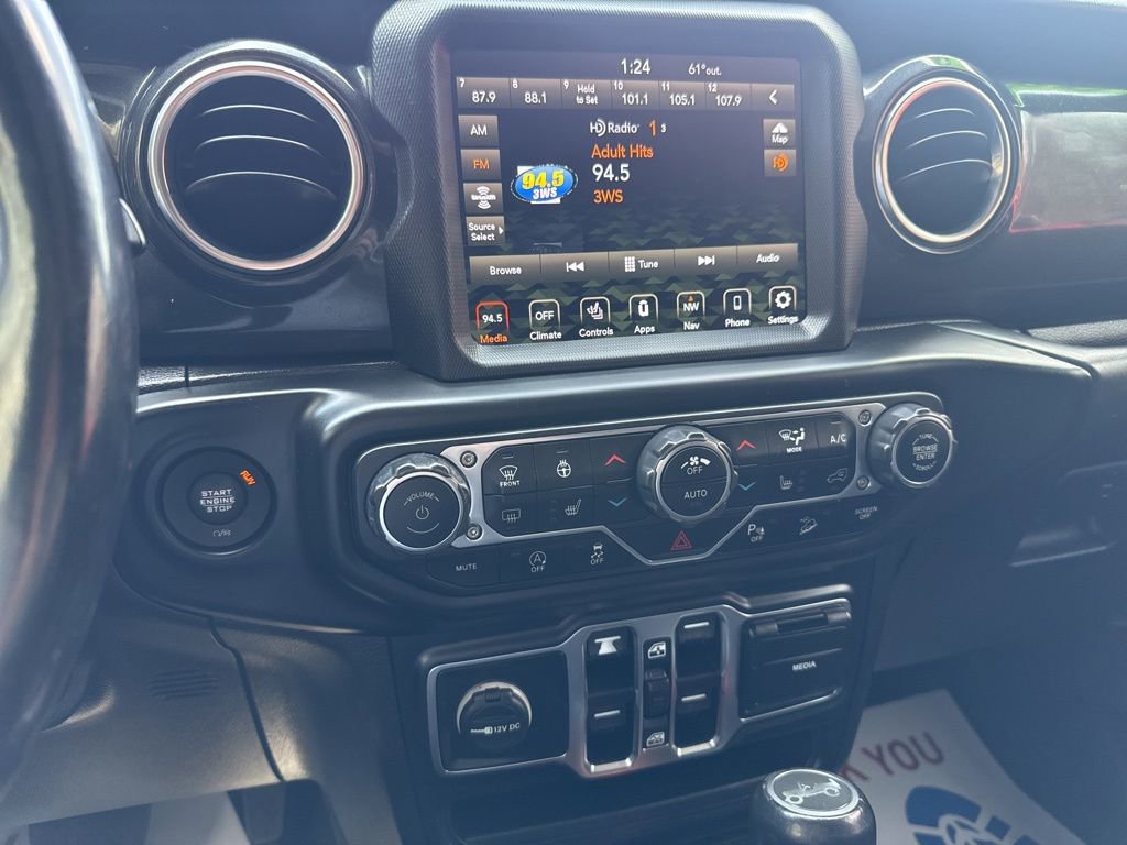 Used 2020 Jeep Wrangler Unlimited Sahara AWD/4WD image 23