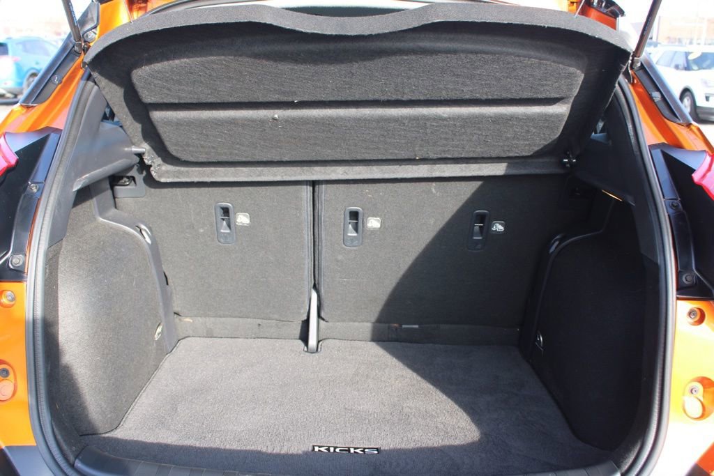 Used 2019 Nissan Kicks SR w/ SR Premium Package image 8