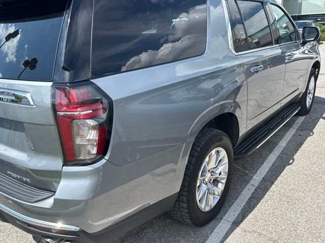 Used 2023 Chevrolet Suburban Premier AWD/4WD image 4