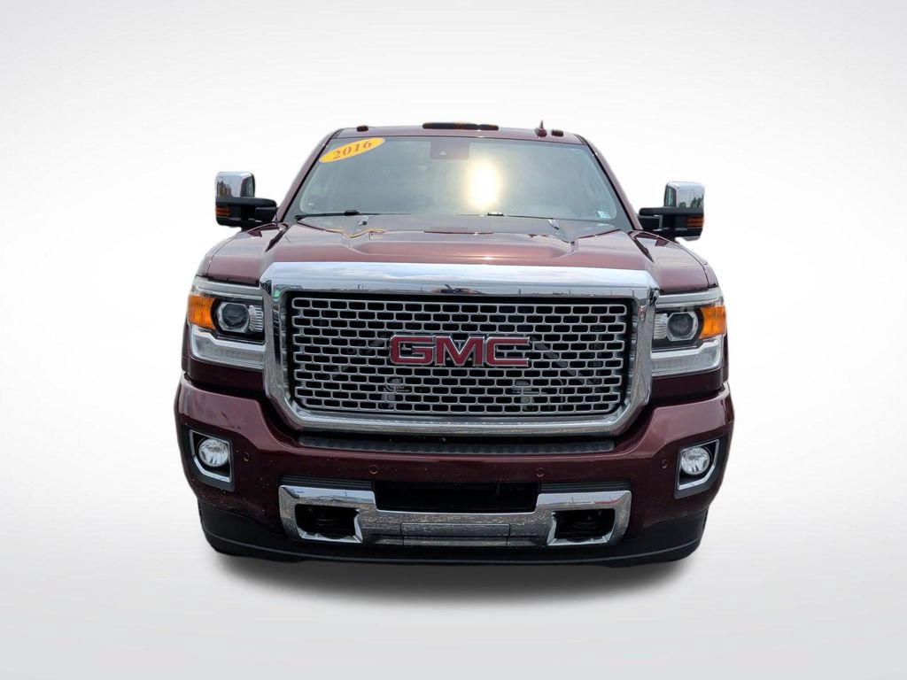 Used 2016 GMC Sierra 3500 Denali w/ Duramax Plus Package AWD/4WD image 11