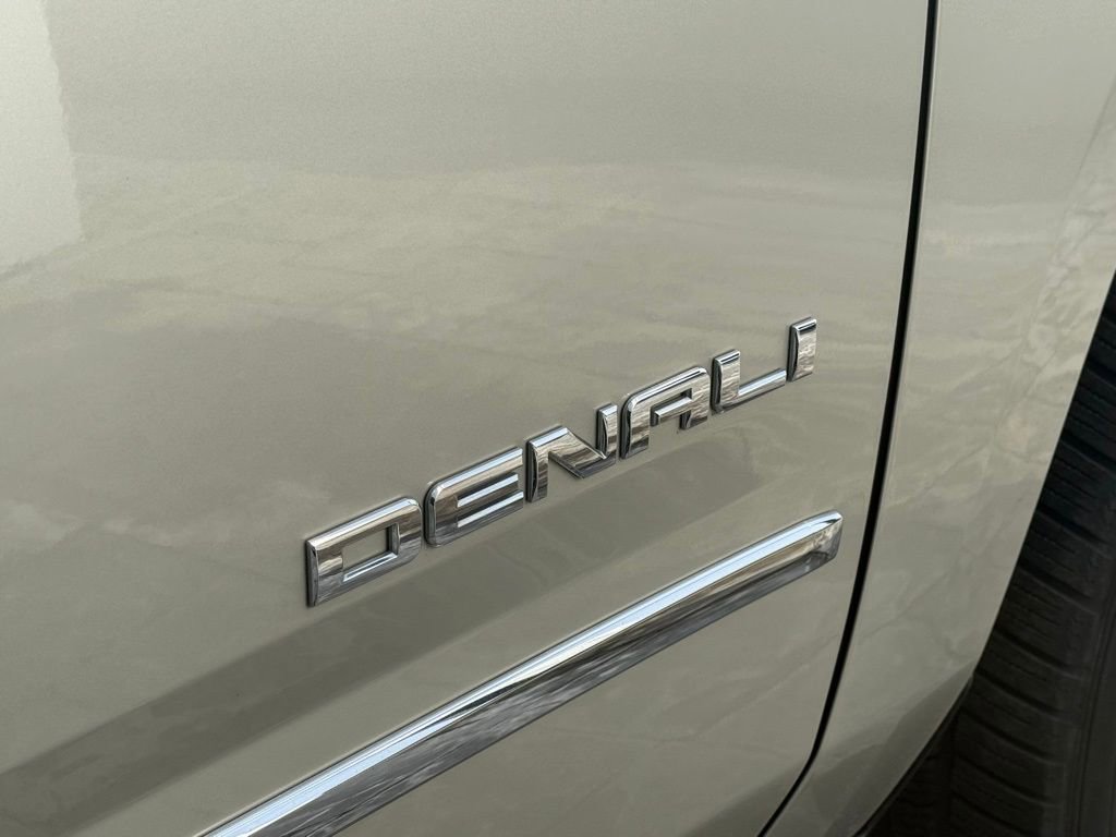 Used 2017 GMC Yukon Denali w/ Open Road Package image 31