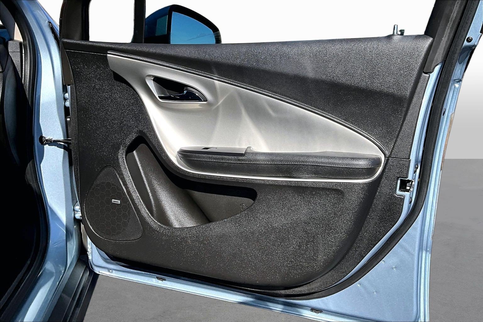 Used 2014 Chevrolet Volt Premium w/ Premium Trim Package FWD image 18