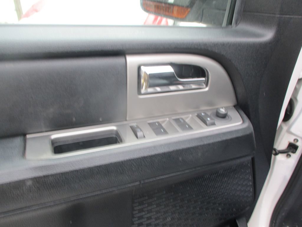 Used 2017 Ford Expedition XLT w/ Equipment Group 202A image 10