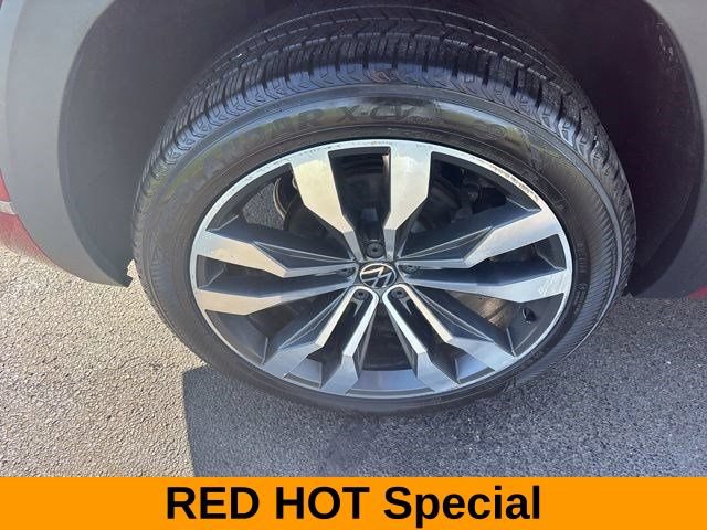Used 2021 Volkswagen Atlas Cross Sport SEL Premium R-Line AWD/4WD image 45