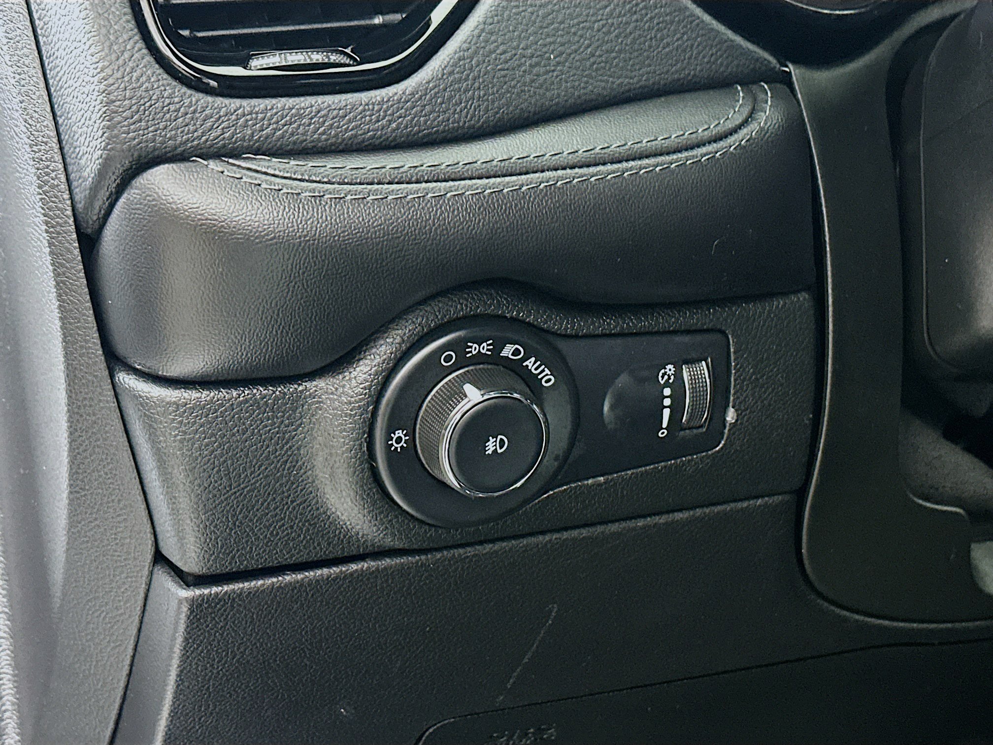 Used 2022 Dodge Durango GT AWD/4WD image 10