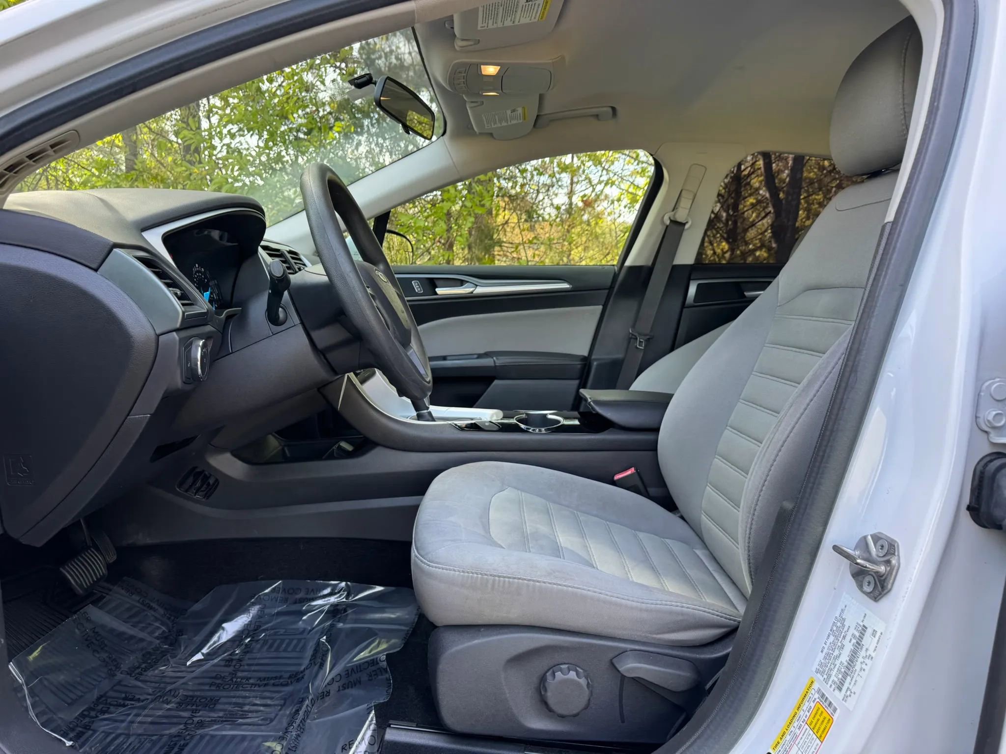 Used 2015 Ford Fusion S image 13