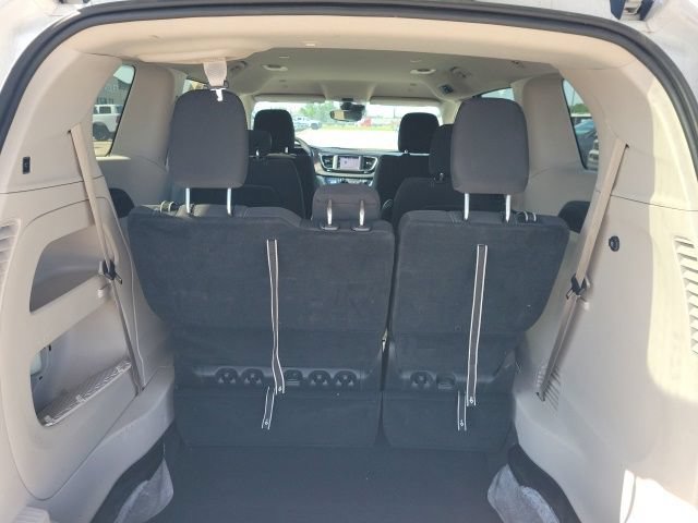 Used 2023 Chrysler Voyager LX FWD image 24