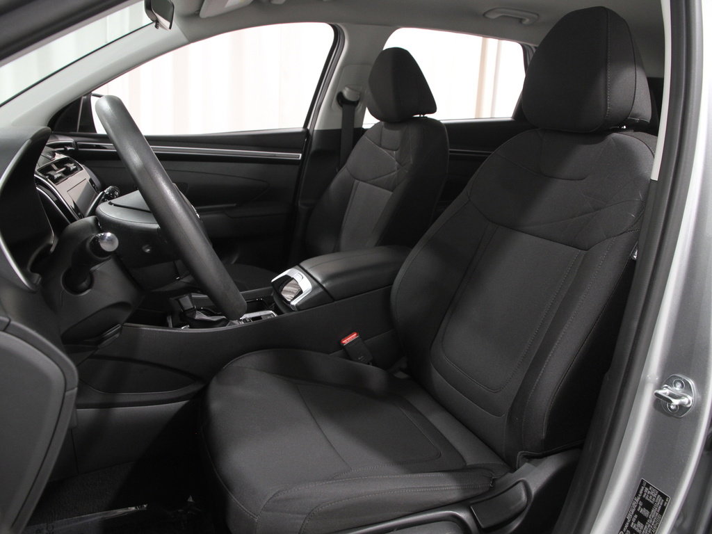 Certified 2023 Hyundai Tucson SE image 5