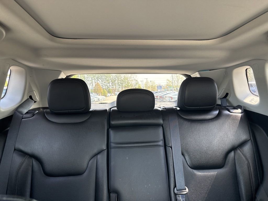 Used 2018 Jeep Compass Limited w/ Navigation Group image 13