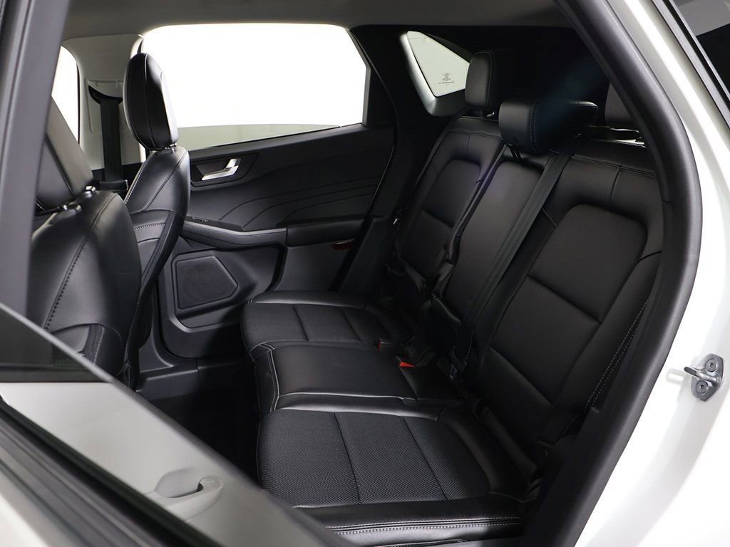 Used 2022 Ford Escape SEL w/ Technology Package image 27
