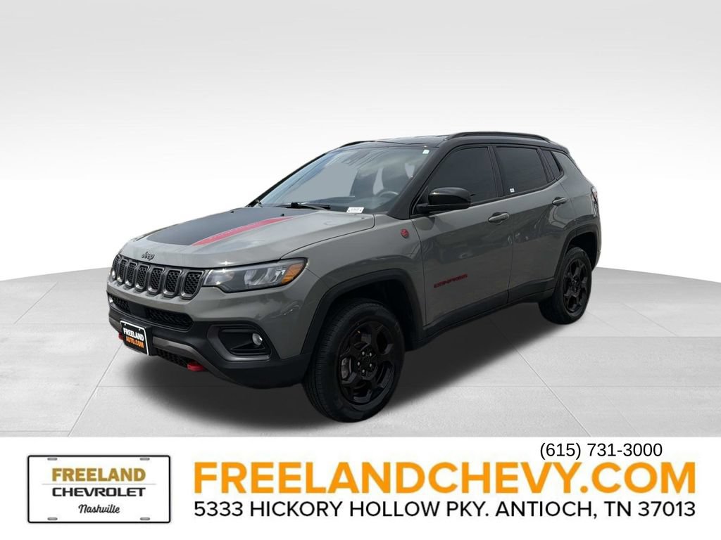 Used 2024 Jeep Compass Trailhawk AWD/4WD image 7
