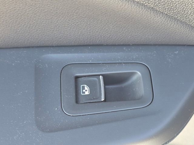 Used 2023 Volkswagen Golf R image 32