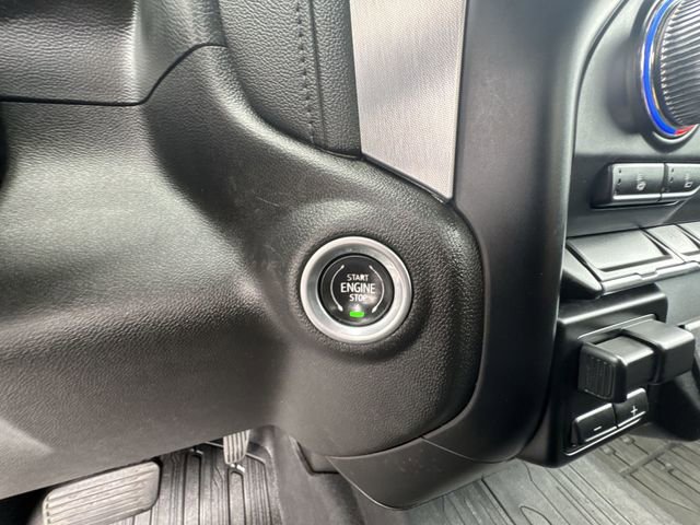 Used 2022 GMC Sierra 3500 SLE w/ SLE Convenience Package image 17