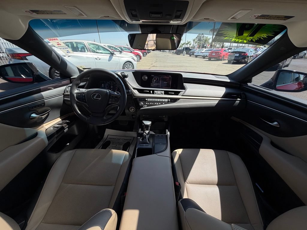Used 2019 Lexus ES 350 w/ Premium Package FWD image 14