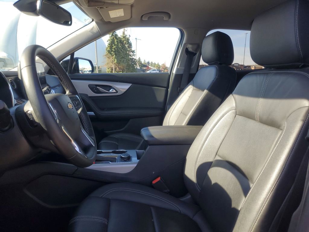 Used 2023 Chevrolet Blazer LT w/ LPO, Black Grille Bar Package image 11