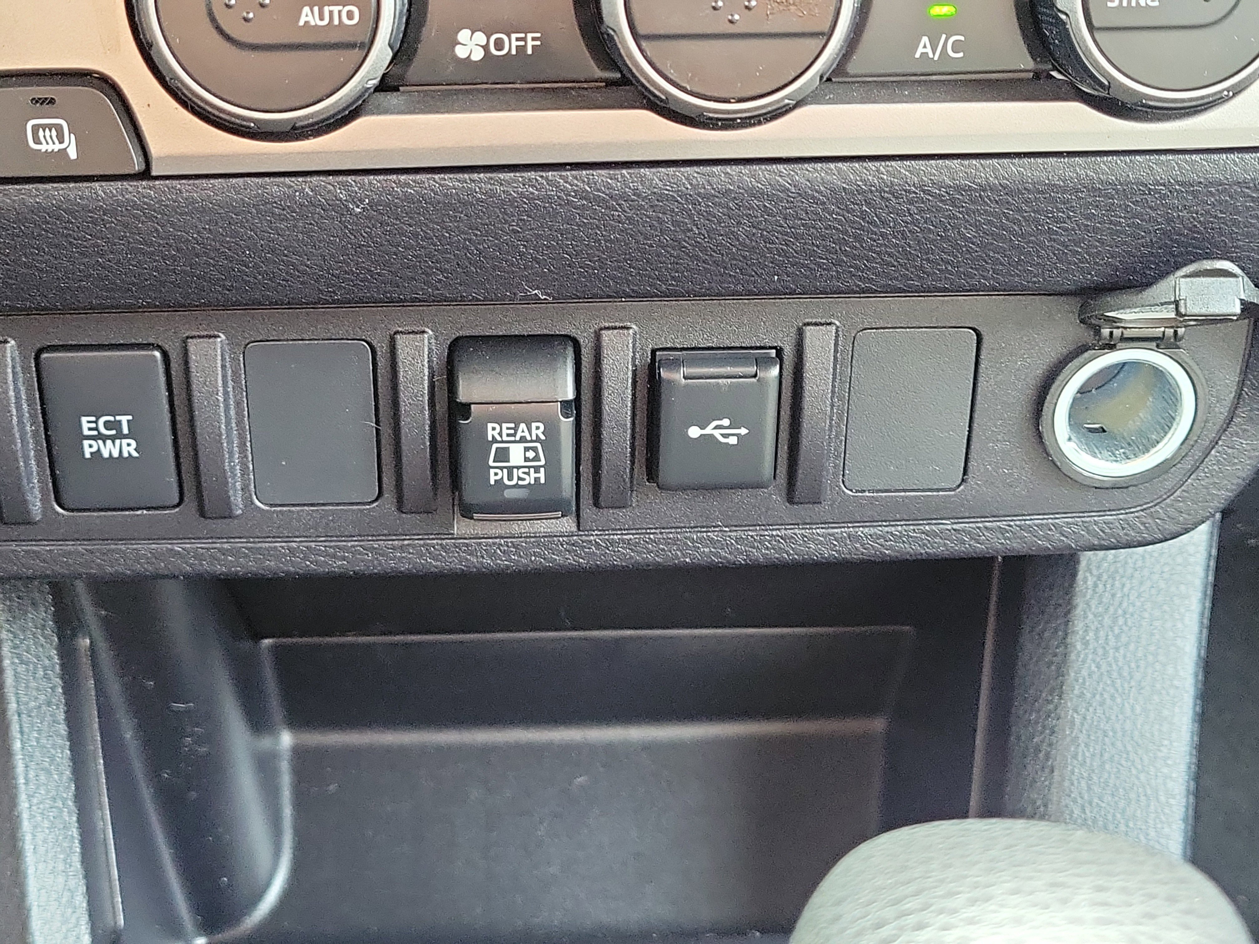 Used 2022 Toyota Tacoma SR5 image 29