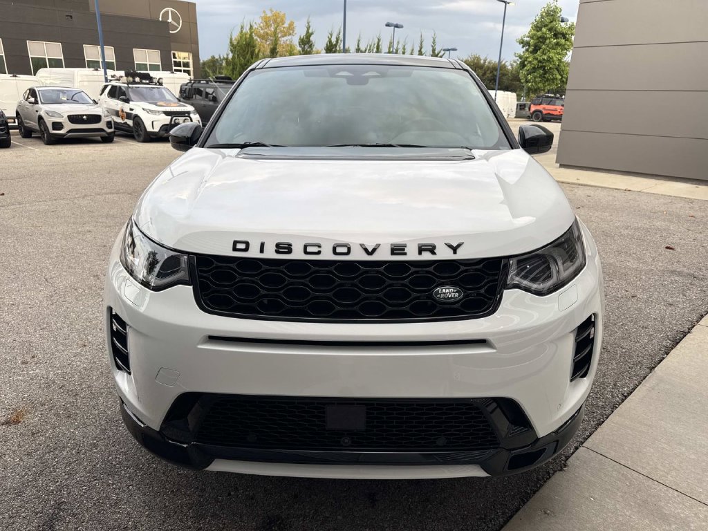 New 2026 Land Rover Discovery Sport Landmark AWD/4WD image 10