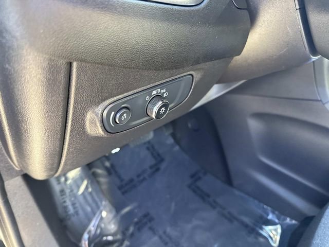 Used 2024 Chevrolet Equinox LT image 25