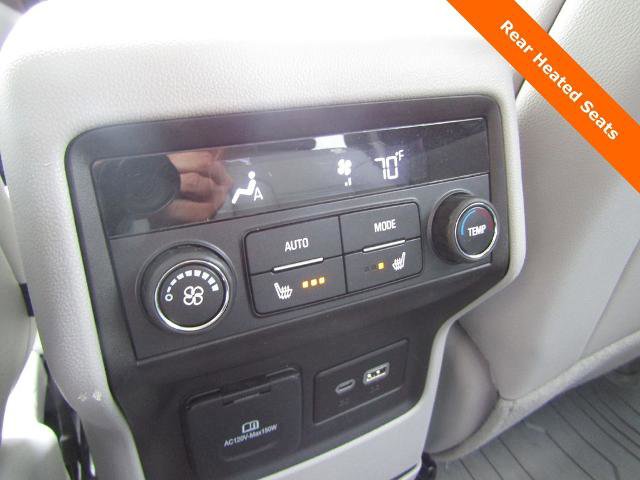 Used 2023 GMC Acadia SLT w/ Technology Package FWD image 23