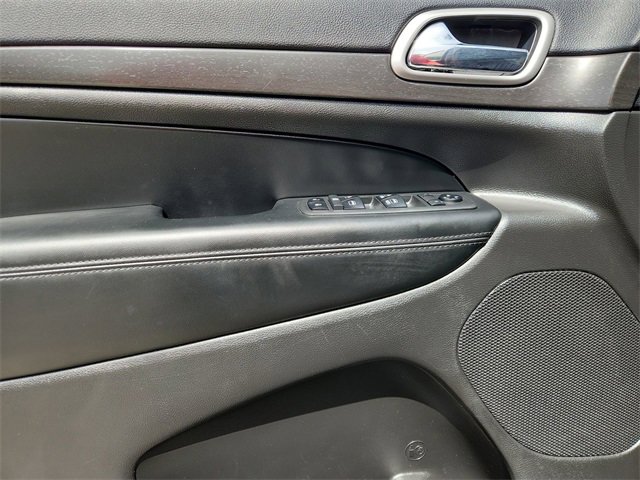 Used 2018 Jeep Grand Cherokee Laredo image 21