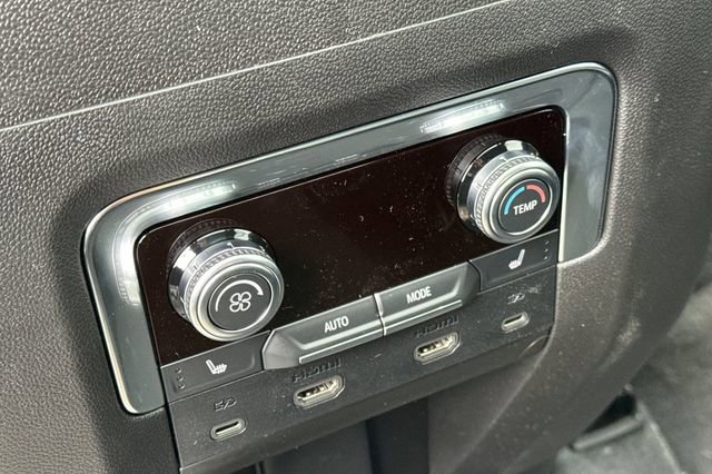 New 2026 GMC Yukon Elevation image 14