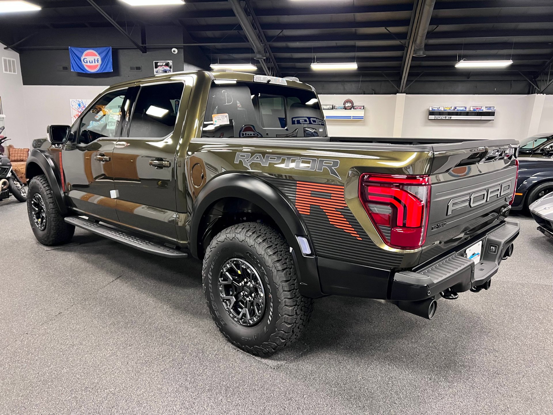 Used 2025 Ford F150 Raptor w/ Equipment Group 803A Raptor R image 36