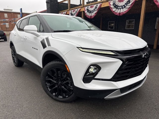 New 2026 Chevrolet Blazer LT w/ LPO, Black Sport Package image 3